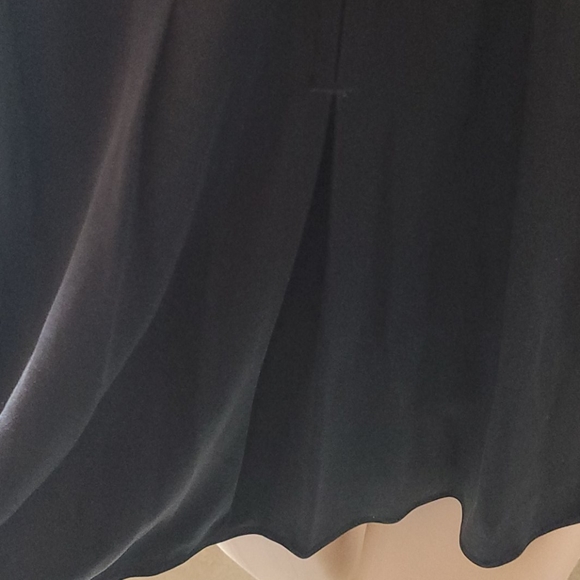 BCBG RUNWAY Top - Picture 16 of 16